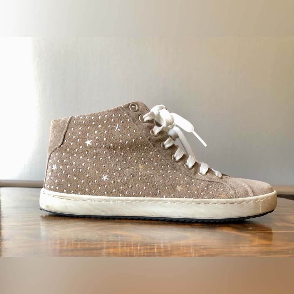 Dolce MODA women’s (or Girl's) suede sneakers, made in Italy